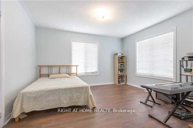 Photo 10 of 1074 Mccuaig Drive, Milton, Clarke — HOMEH