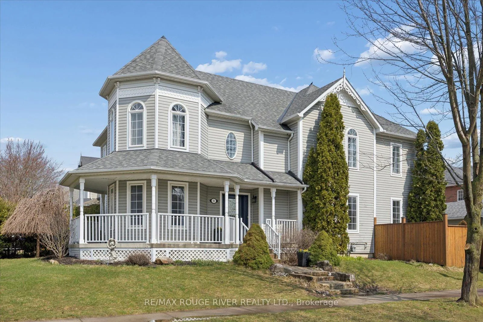 Photo 1 of 9 Elder Crescent, Whitby, Brooklin — HOMEH