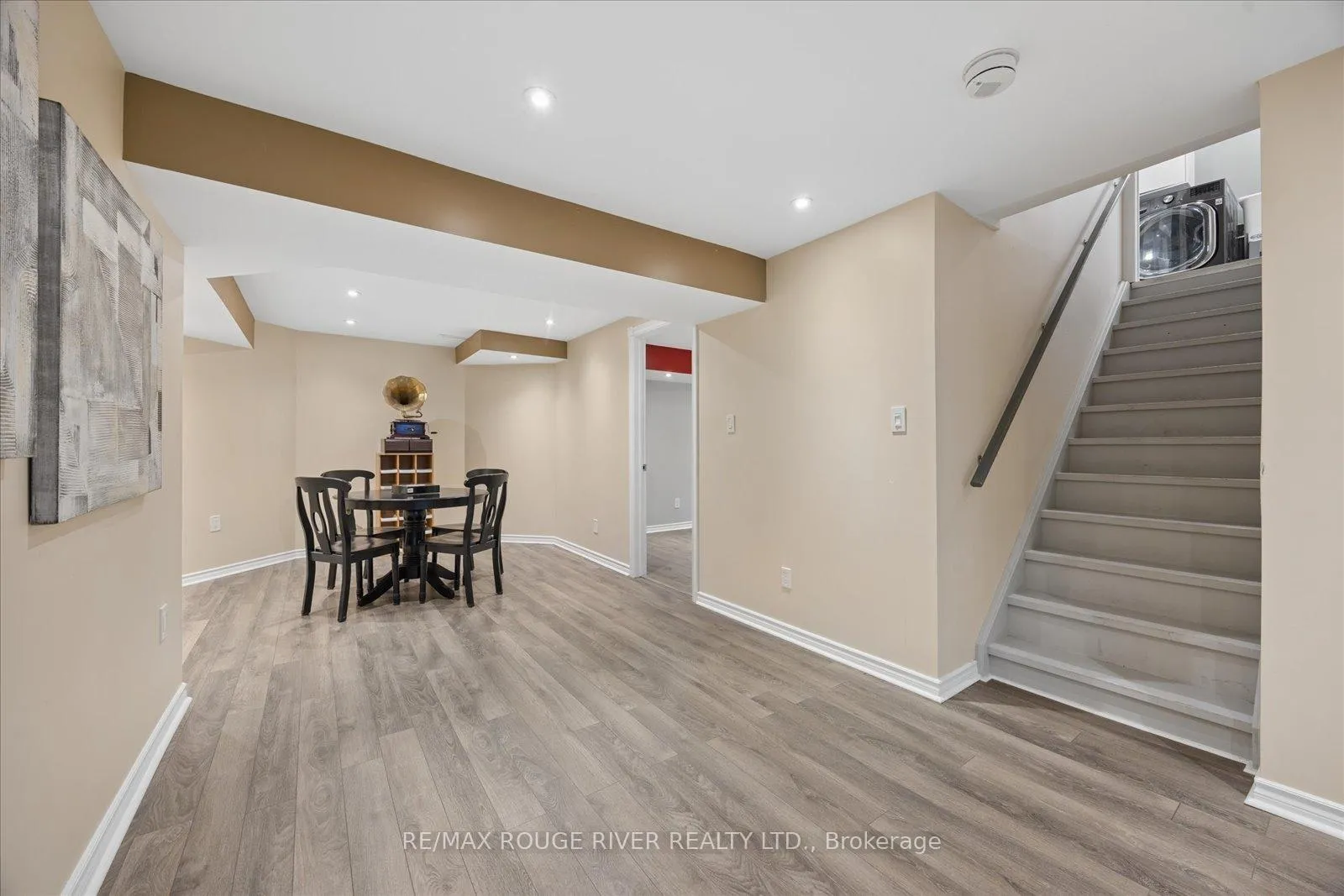 Photo 30 of 9 Elder Crescent, Whitby, Brooklin — HOMEH