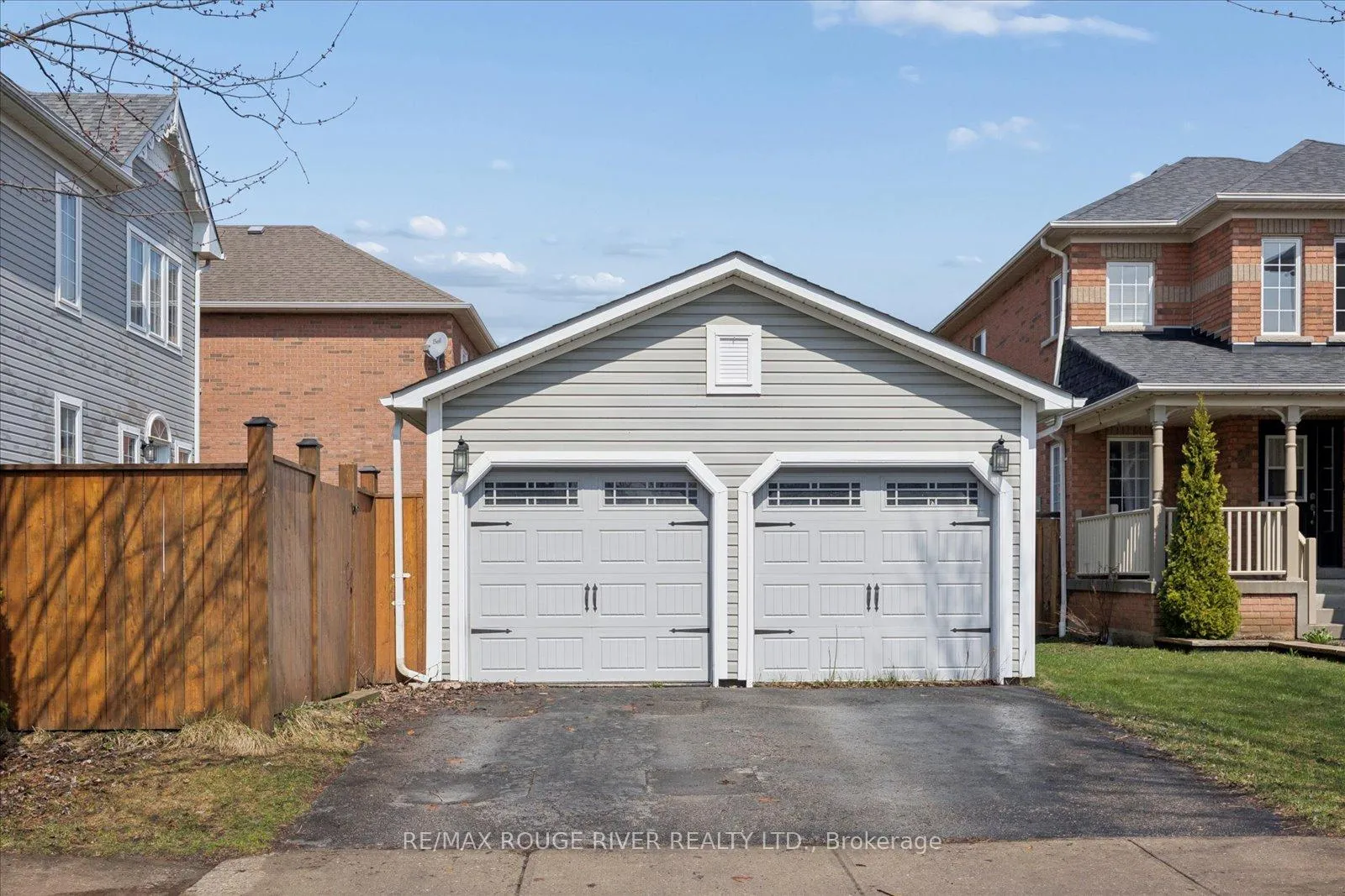 Photo 37 of 9 Elder Crescent, Whitby, Brooklin — HOMEH