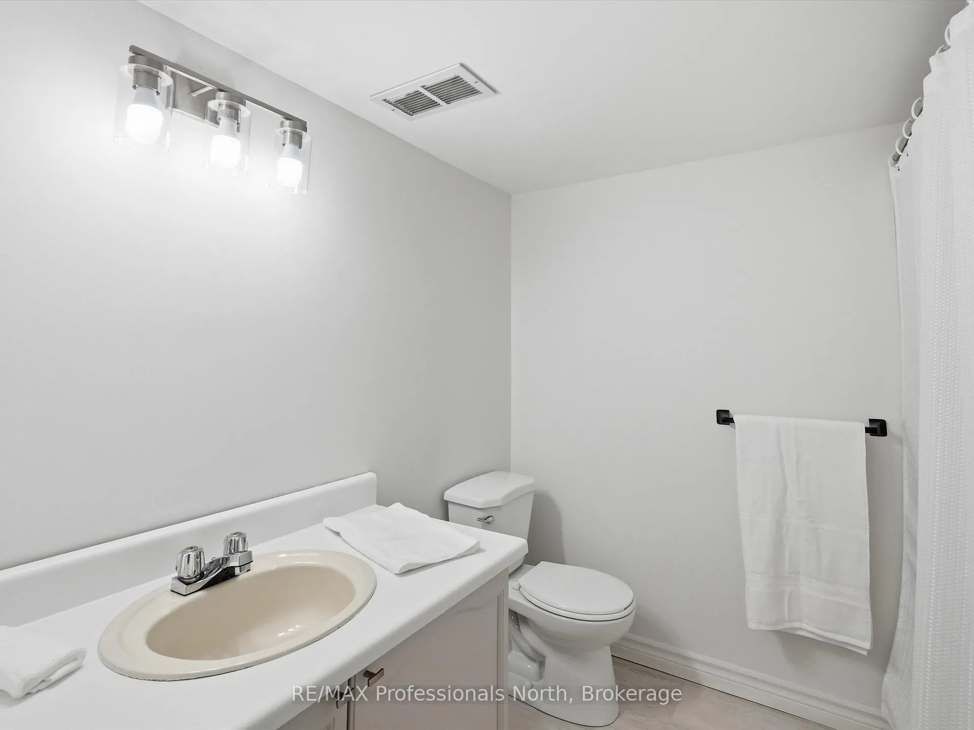 Photo 30 of 29 Pinecone Dr., Bracebridge, Monck (Bracebridge) — HOMEH