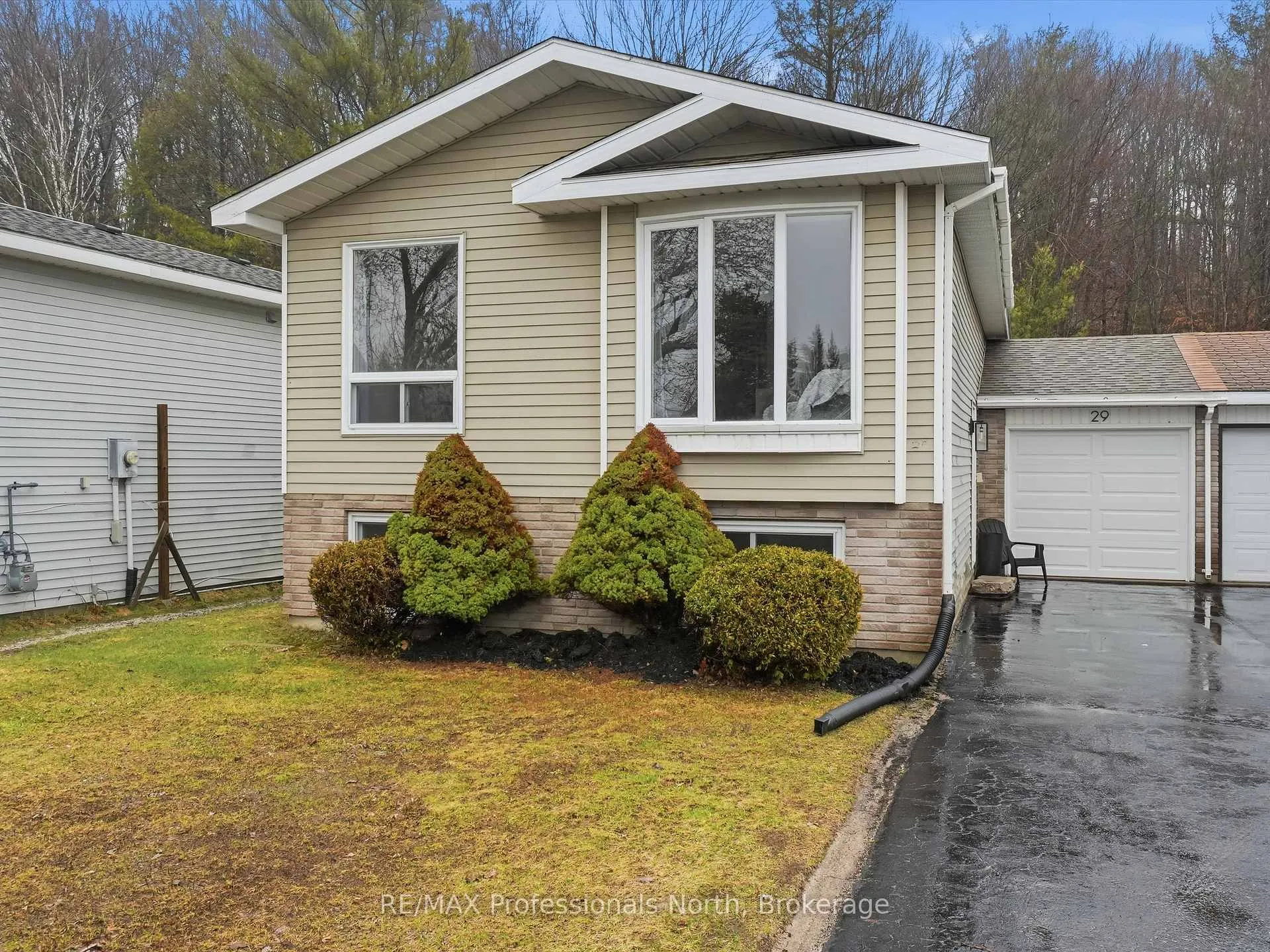 Photo 32 of 29 Pinecone Dr., Bracebridge, Monck (Bracebridge) — HOMEH