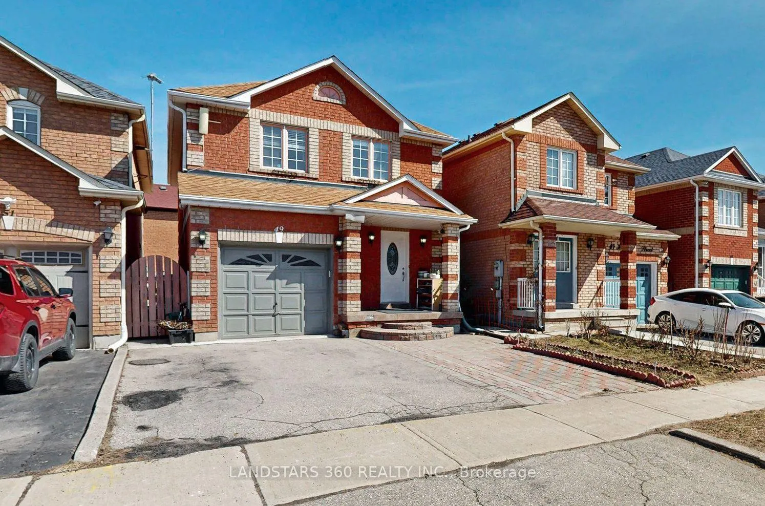 Photo 2 of 49 Horstman Street, Markham, Rouge River Estates — HOMEH