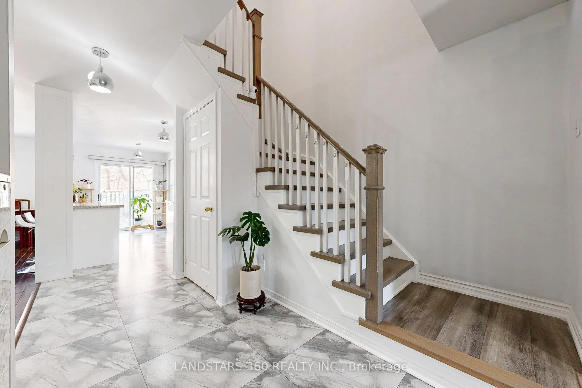 Photo 7 of 49 Horstman Street, Markham, Rouge River Estates — HOMEH