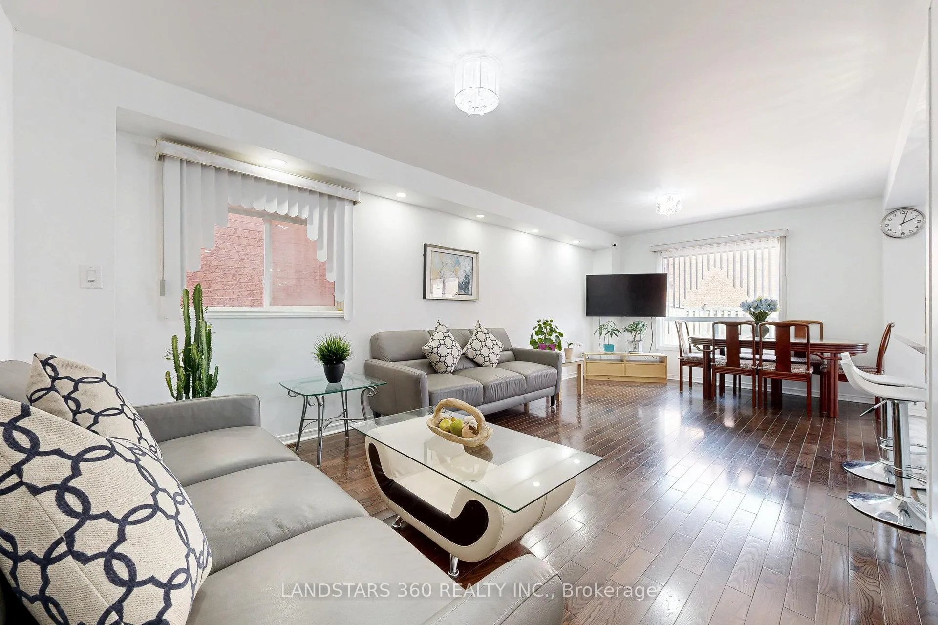Photo 8 of 49 Horstman Street, Markham, Rouge River Estates — HOMEH
