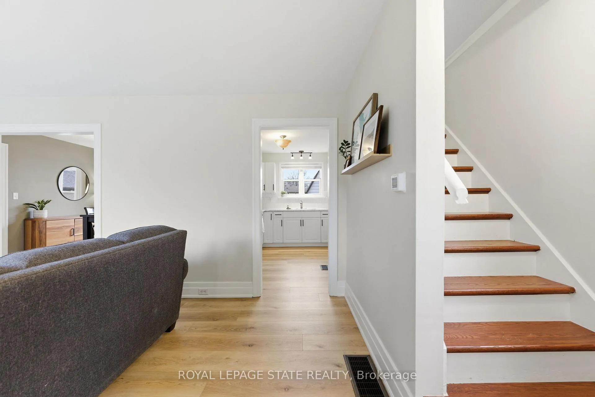 Photo 9 of 61 Abigail Avenue, Brantford — HOMEH