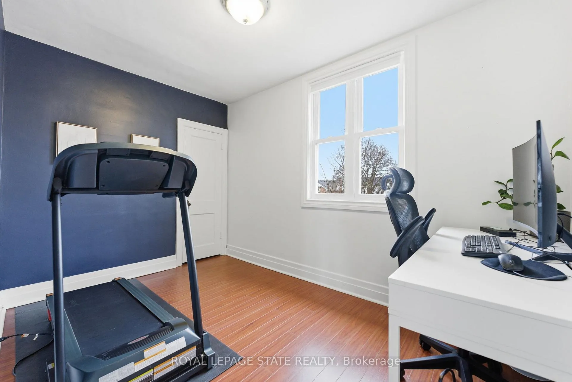 Photo 24 of 61 Abigail Avenue, Brantford — HOMEH