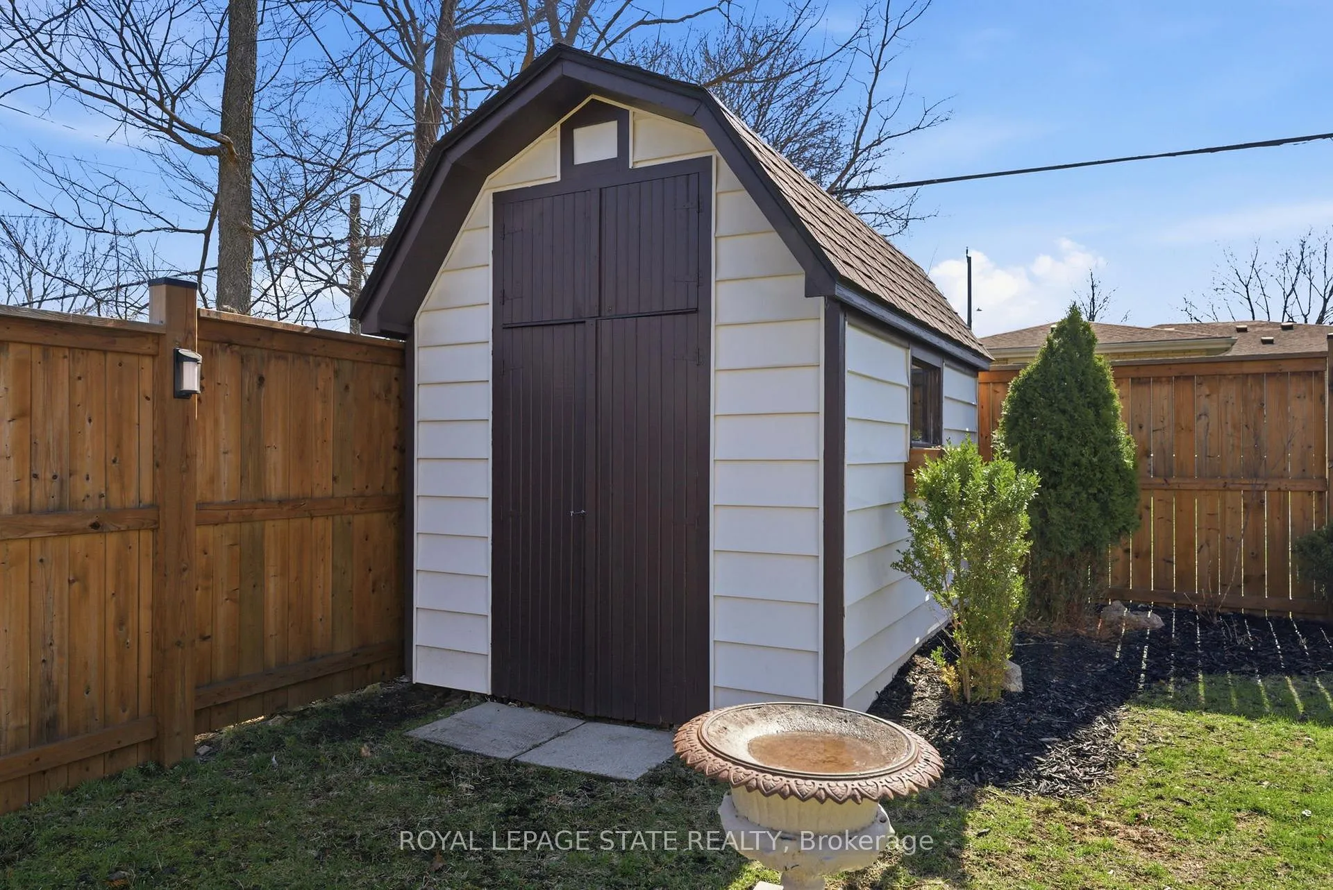 Photo 34 of 61 Abigail Avenue, Brantford — HOMEH