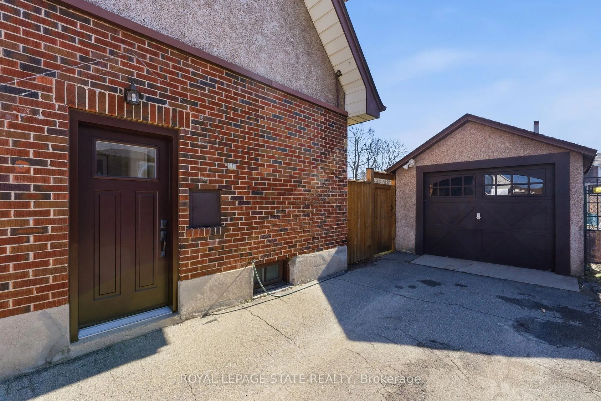 Photo 39 of 61 Abigail Avenue, Brantford — HOMEH
