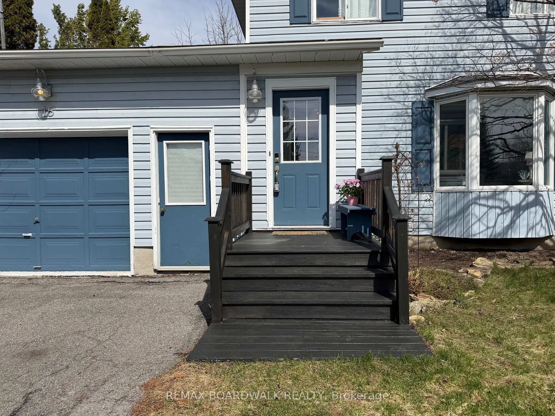 Photo 2 of 15 Terry Fox Avenue, Carleton Place — HOMEH