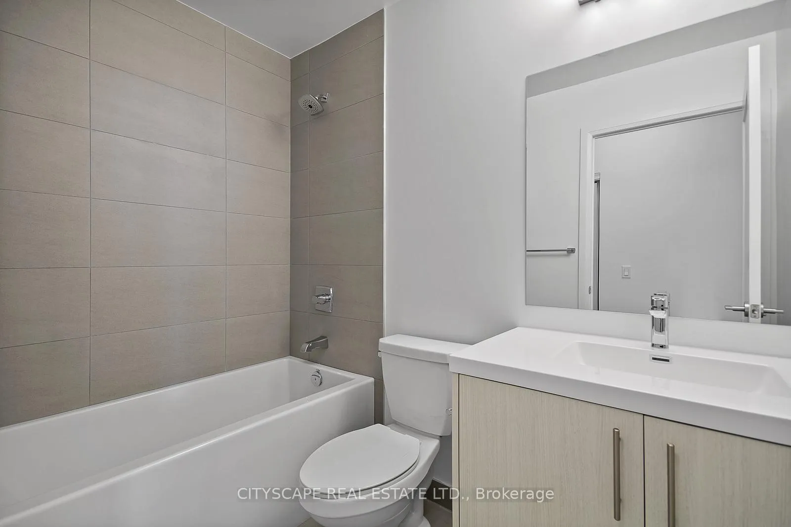 Photo 4 of Unit 617, 286 Main Street, Toronto, East End-Danforth — HOMEH