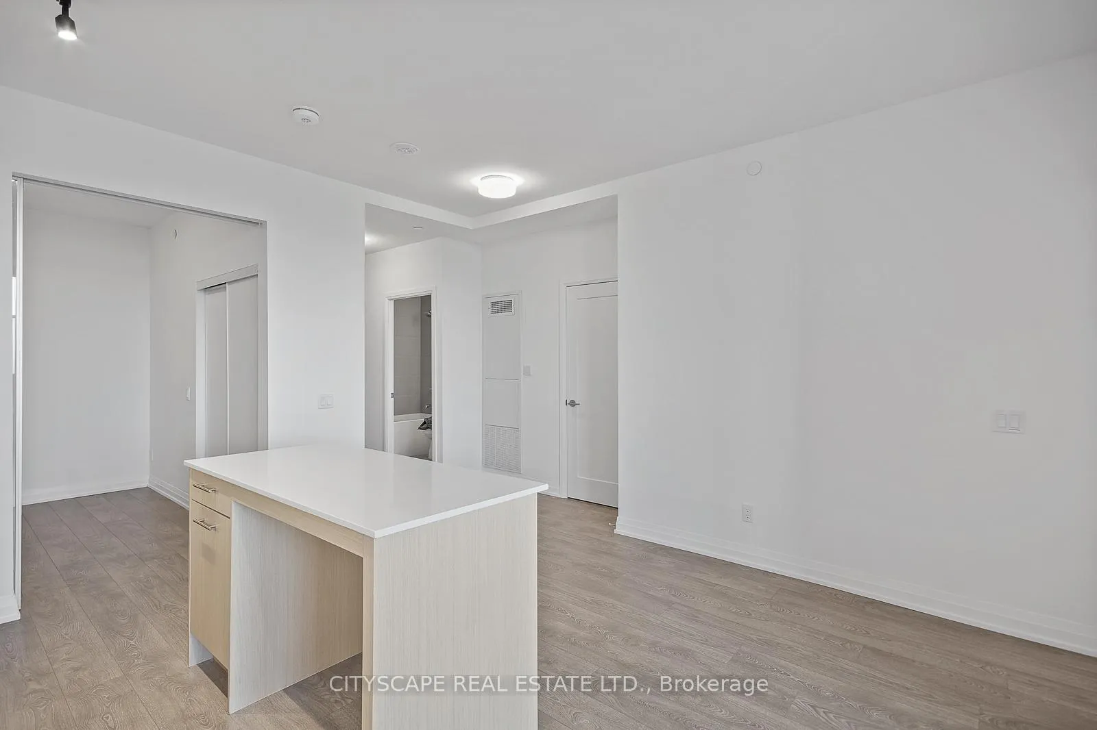 Photo 8 of Unit 617, 286 Main Street, Toronto, East End-Danforth — HOMEH