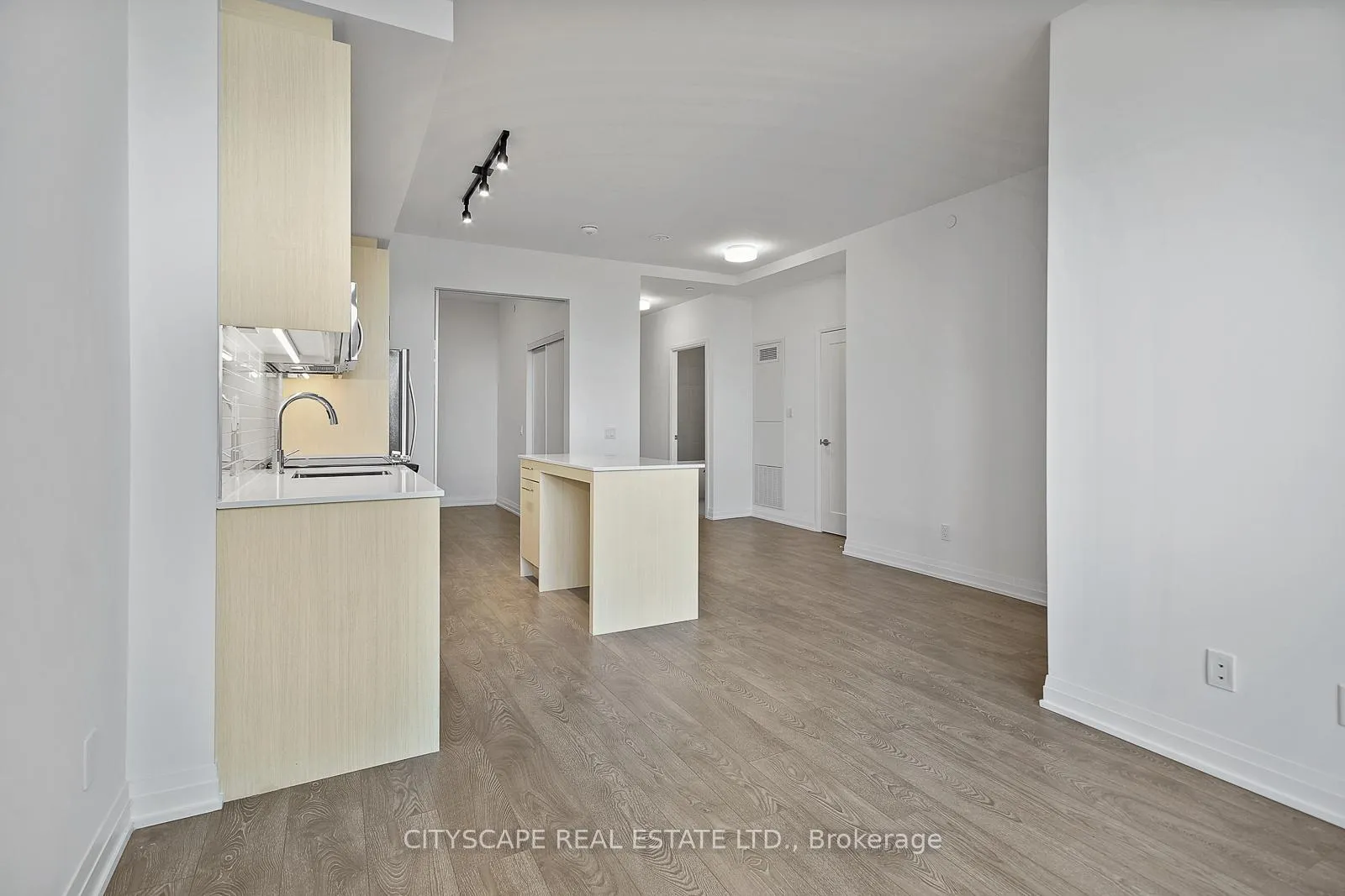 Photo 10 of Unit 617, 286 Main Street, Toronto, East End-Danforth — HOMEH