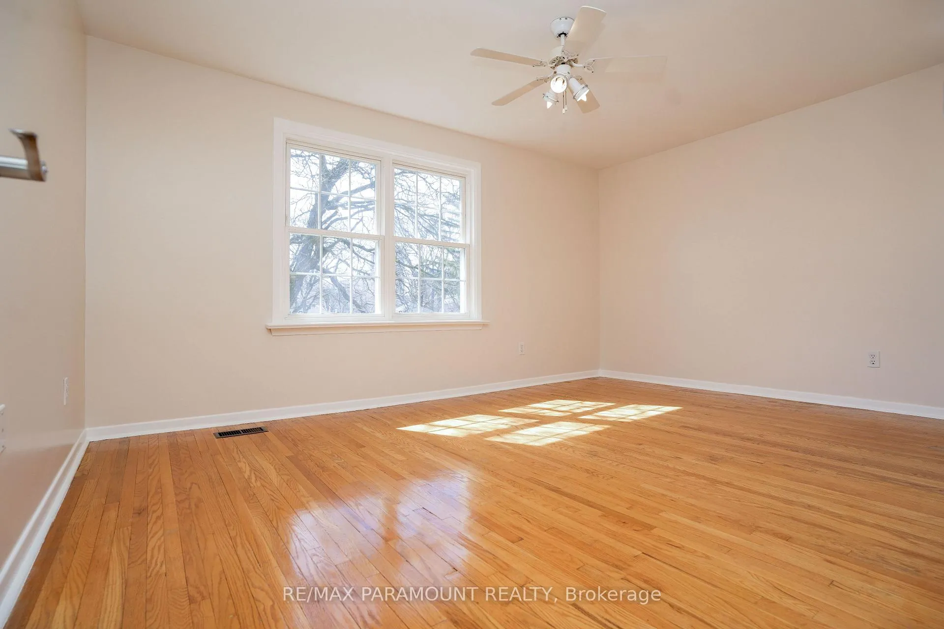 Photo 21 of 67 Braemar Drive, Brampton, Avondale — HOMEH