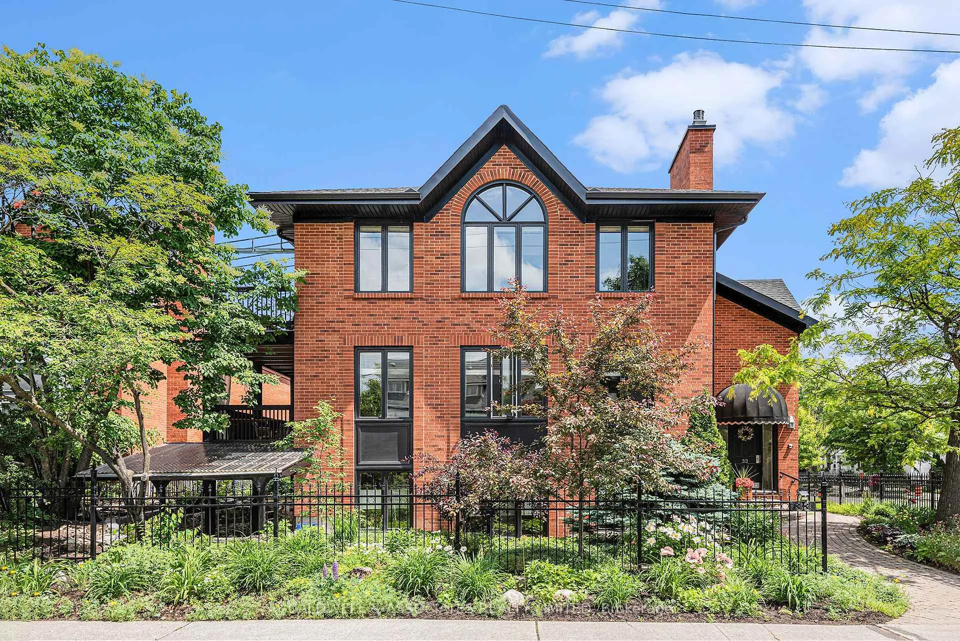 Photo 1 of Unit 3, 33 Charles Street, Ottawa, New Edinburgh — HOMEH