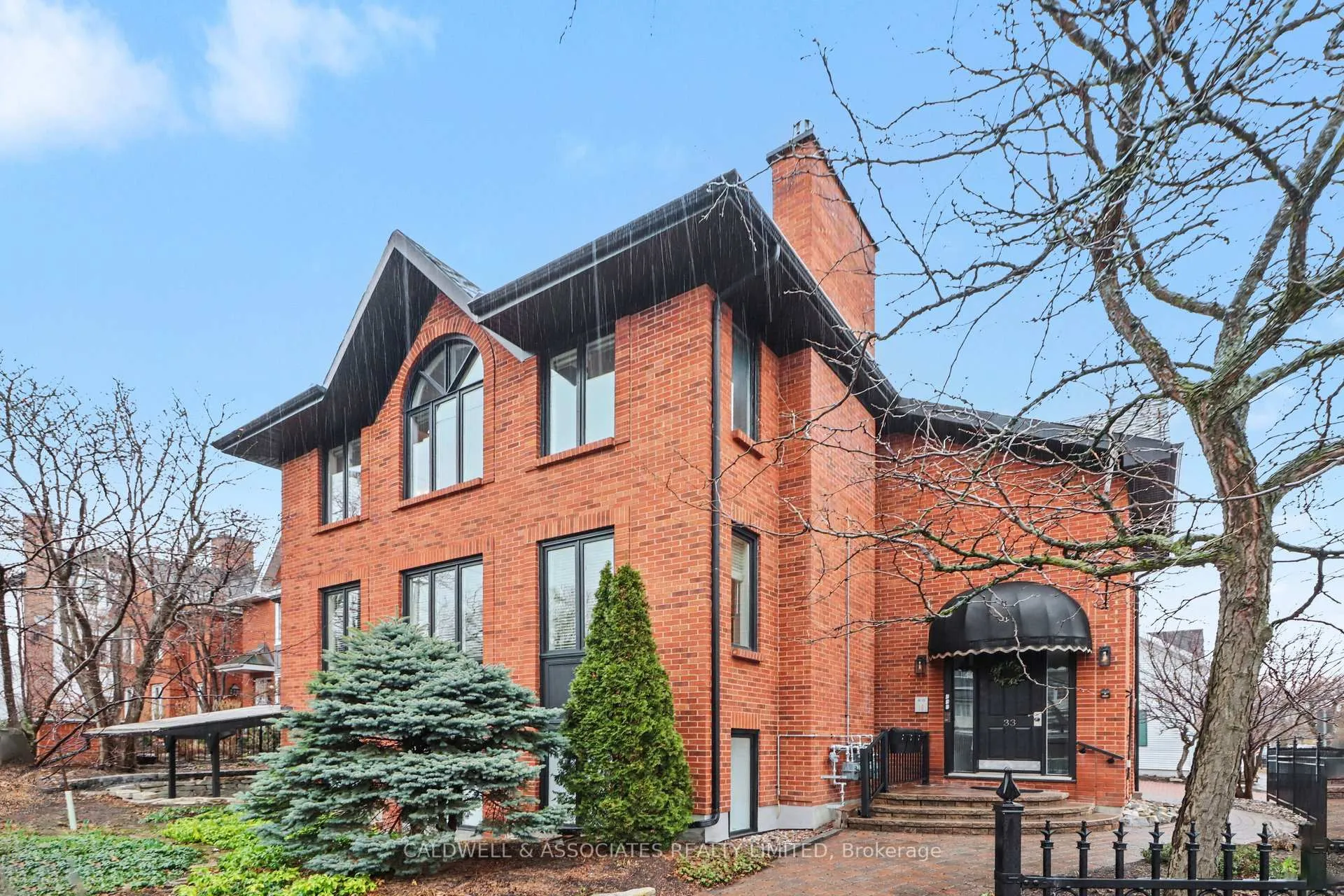 Photo 2 of Unit 3, 33 Charles Street, Ottawa, New Edinburgh — HOMEH
