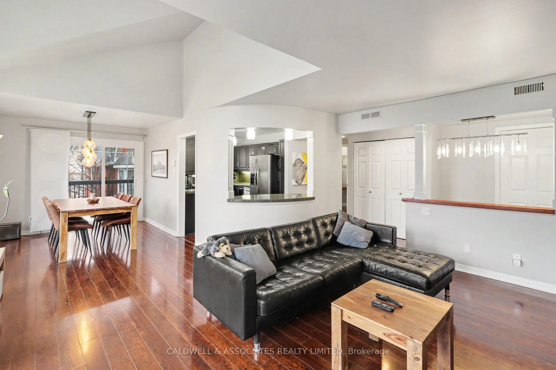 Photo 9 of Unit 3, 33 Charles Street, Ottawa, New Edinburgh — HOMEH
