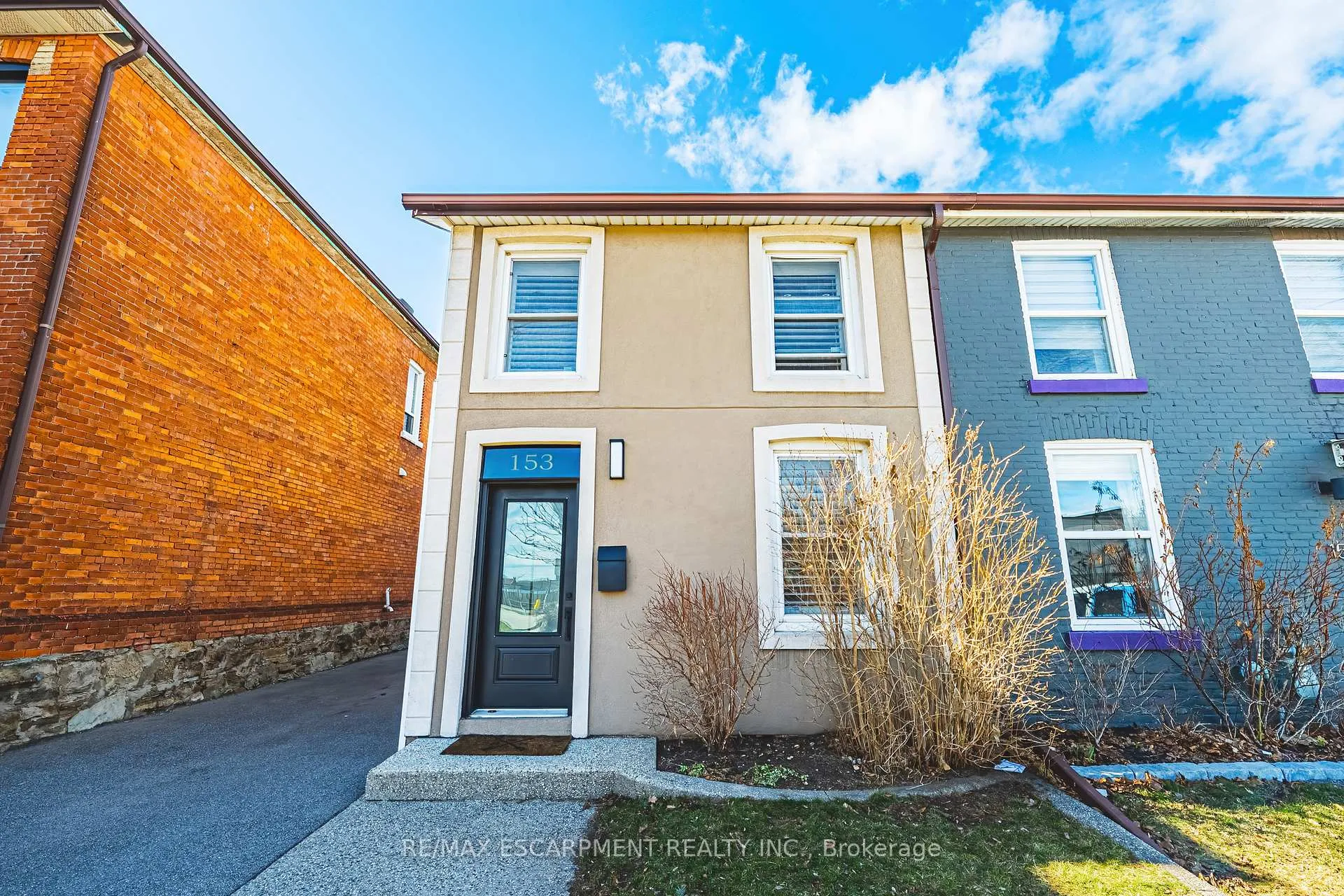 Front of 153 Elgin Street