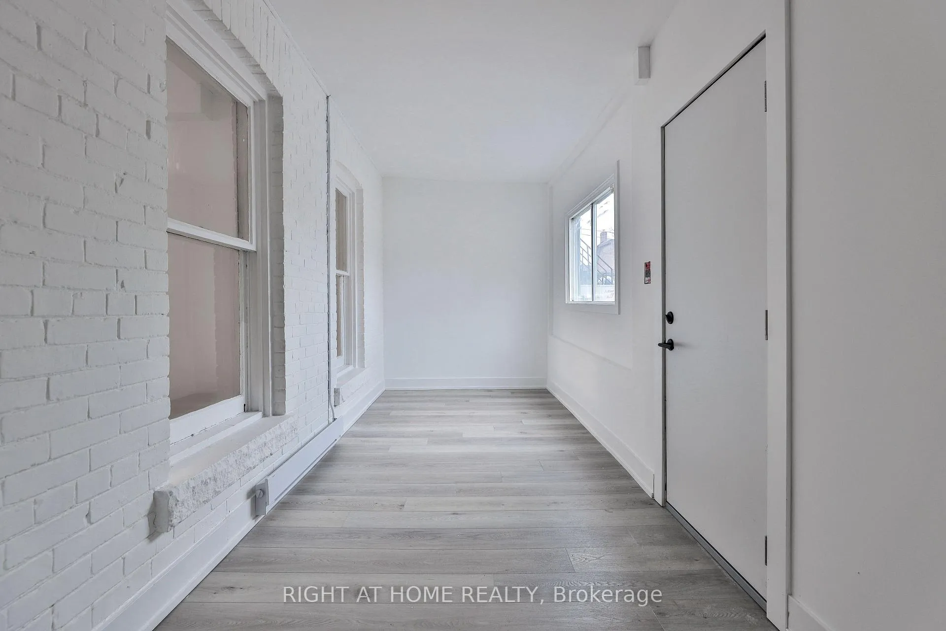 Photo 5 of Unit 2F, 552 College Street, Toronto, Palmerston-Little Italy — HOMEH