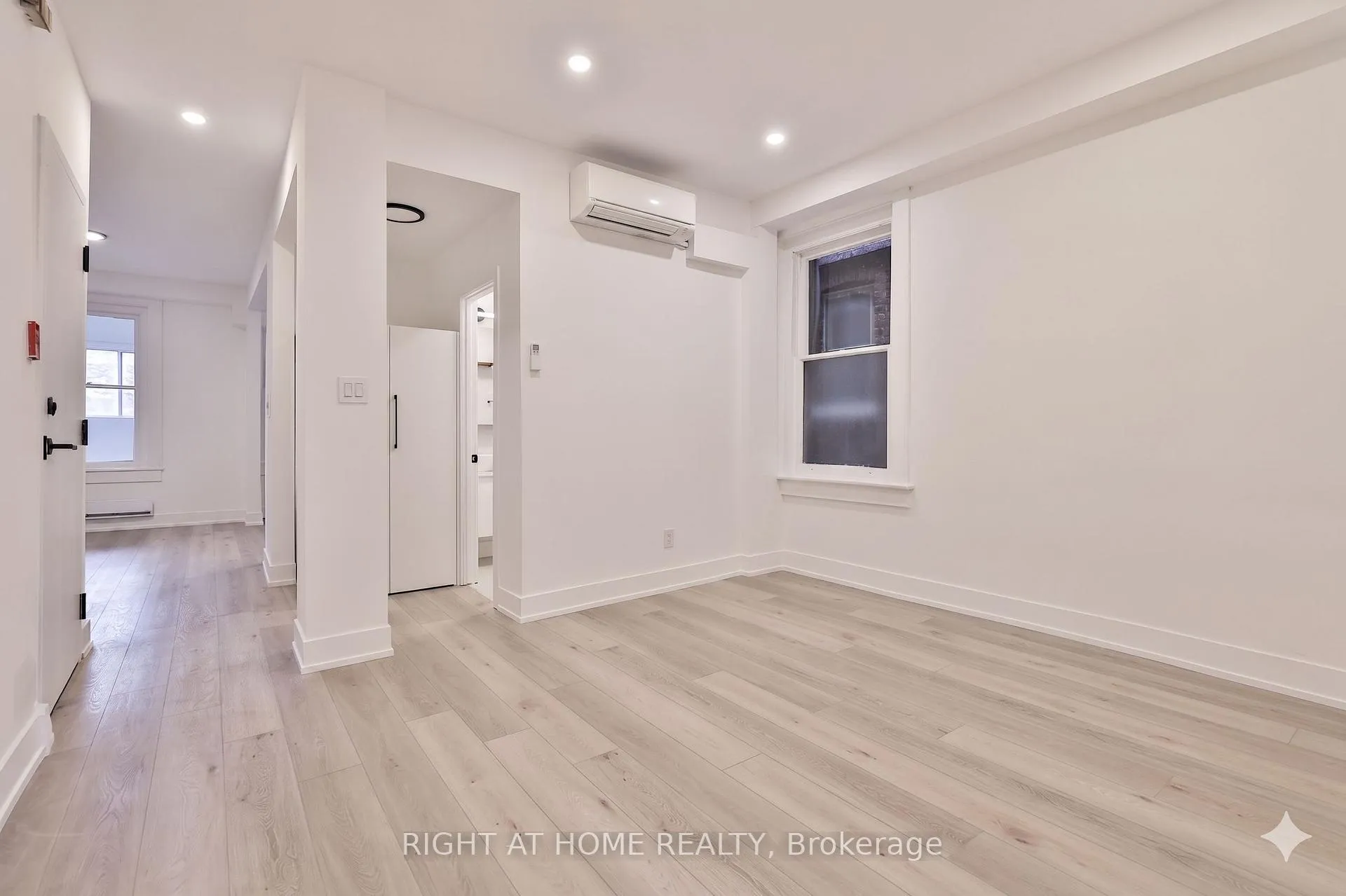 Photo 6 of Unit 2F, 552 College Street, Toronto, Palmerston-Little Italy — HOMEH