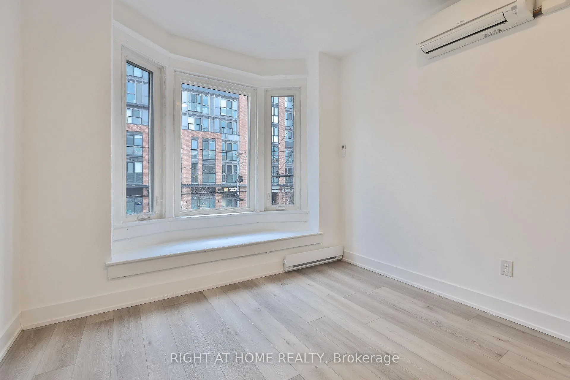 Photo 8 of Unit 2F, 552 College Street, Toronto, Palmerston-Little Italy — HOMEH