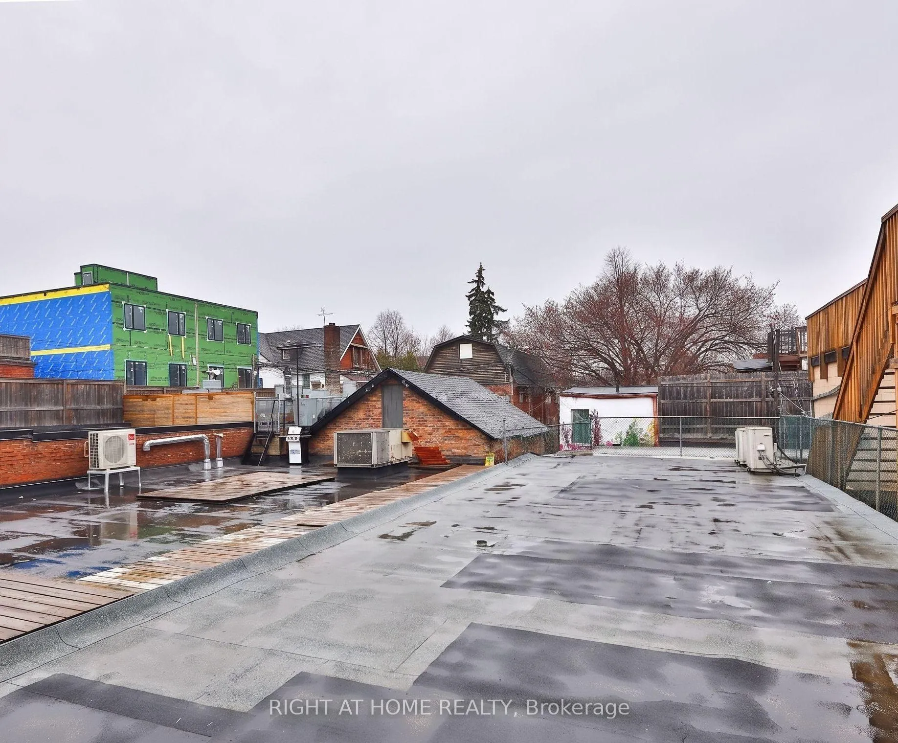 Photo 10 of Unit 2F, 552 College Street, Toronto, Palmerston-Little Italy — HOMEH
