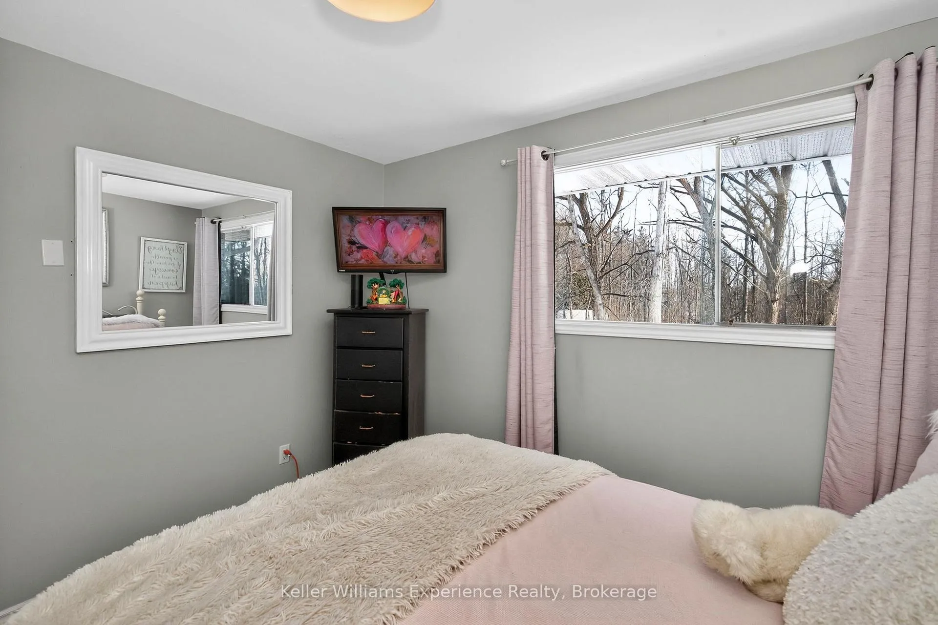 Photo 22 of 229 Mountain Avenue, Tay, Waubaushene — HOMEH