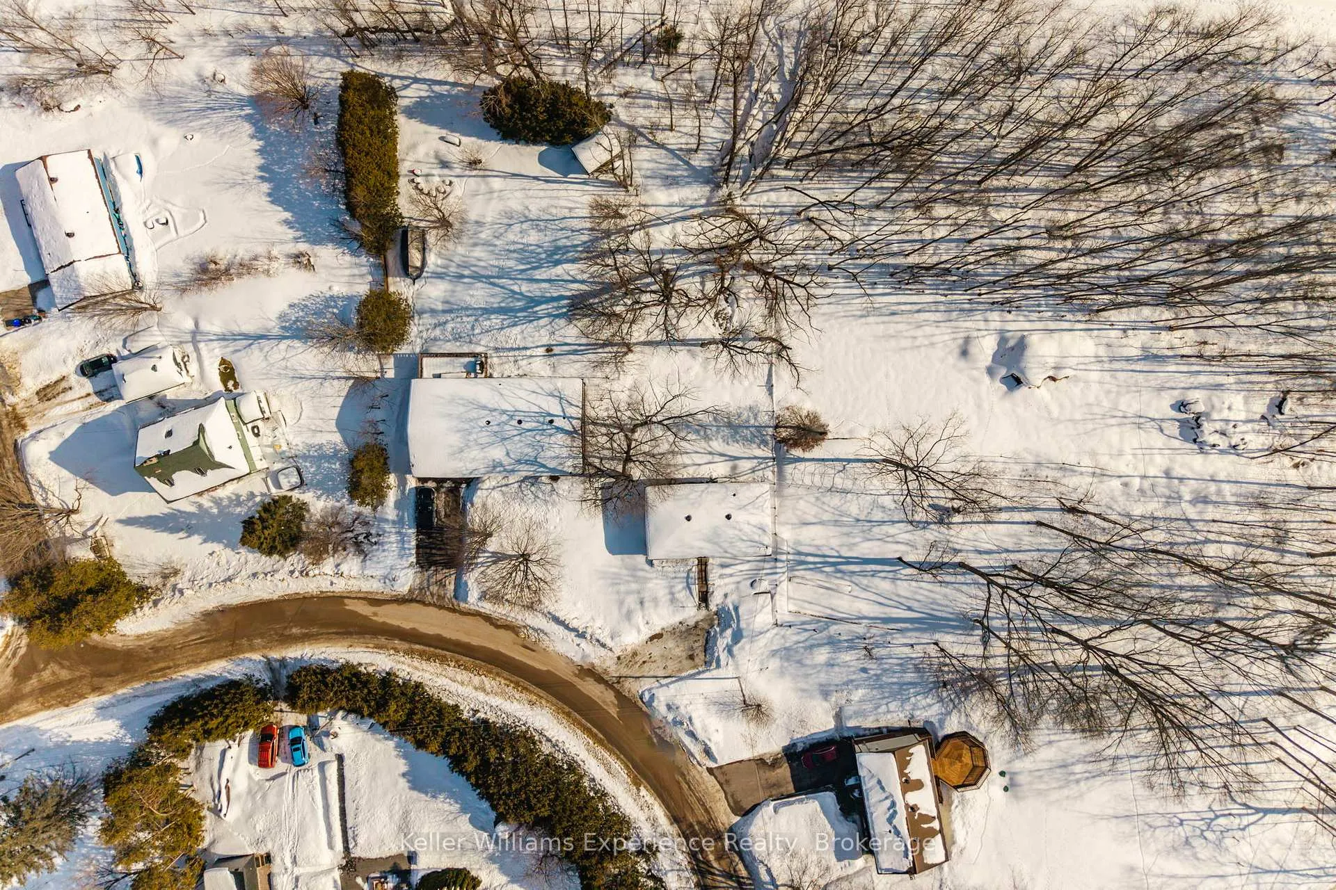 Photo 32 of 229 Mountain Avenue, Tay, Waubaushene — HOMEH