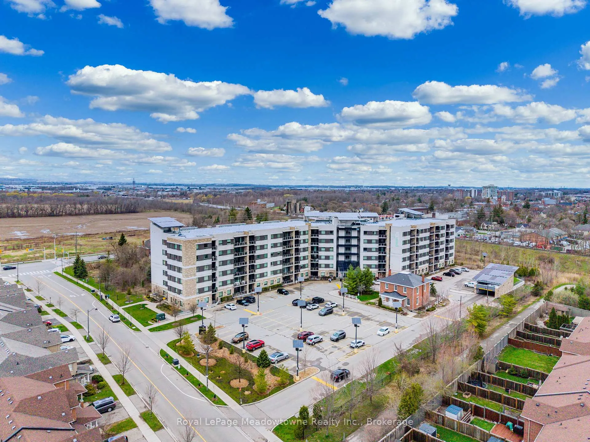 Photo 2 of Unit 109, 33 Whitmer Street, Milton, Scott — HOMEH