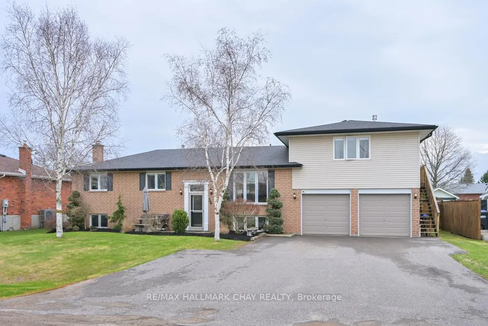 Photo 1 of 36 Moore Avenue, Adjala-Tosorontio, Everett — HOMEH