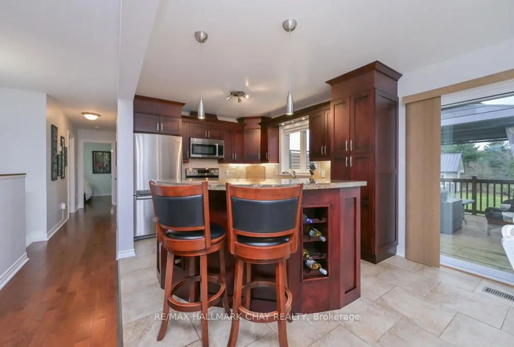 Photo 6 of 36 Moore Avenue, Adjala-Tosorontio, Everett — HOMEH