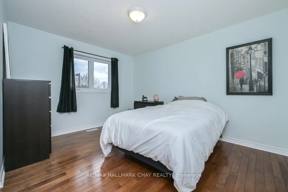 Photo 16 of 36 Moore Avenue, Adjala-Tosorontio, Everett — HOMEH