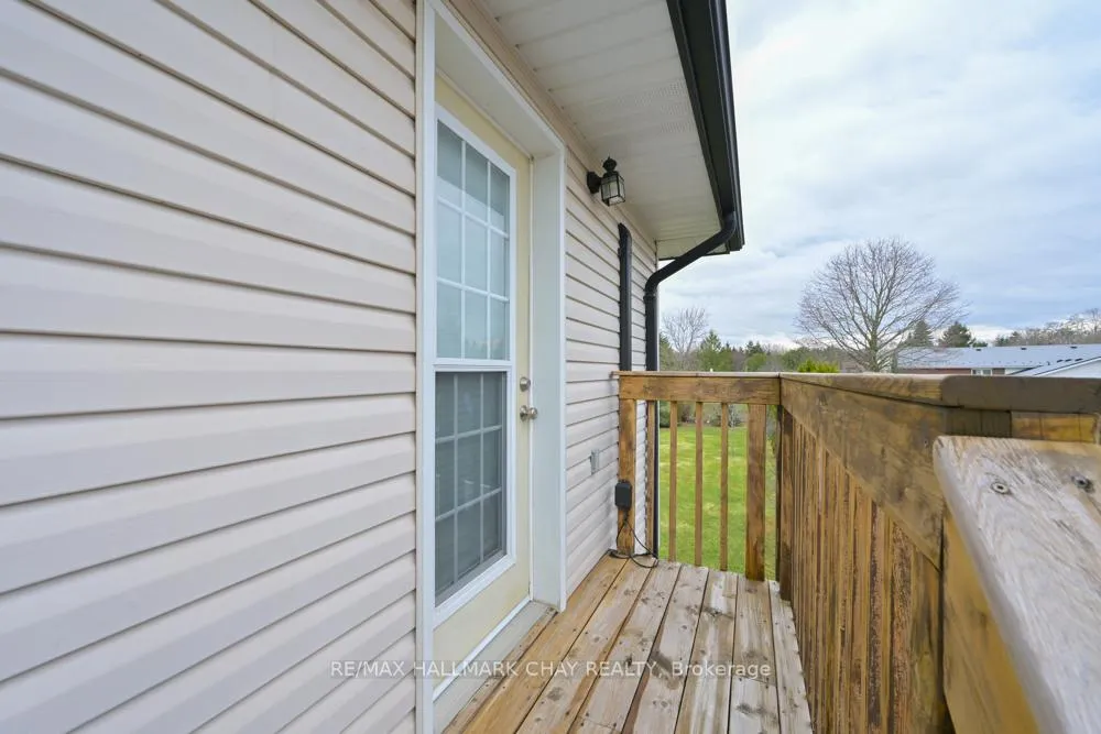 Photo 27 of 36 Moore Avenue, Adjala-Tosorontio, Everett — HOMEH