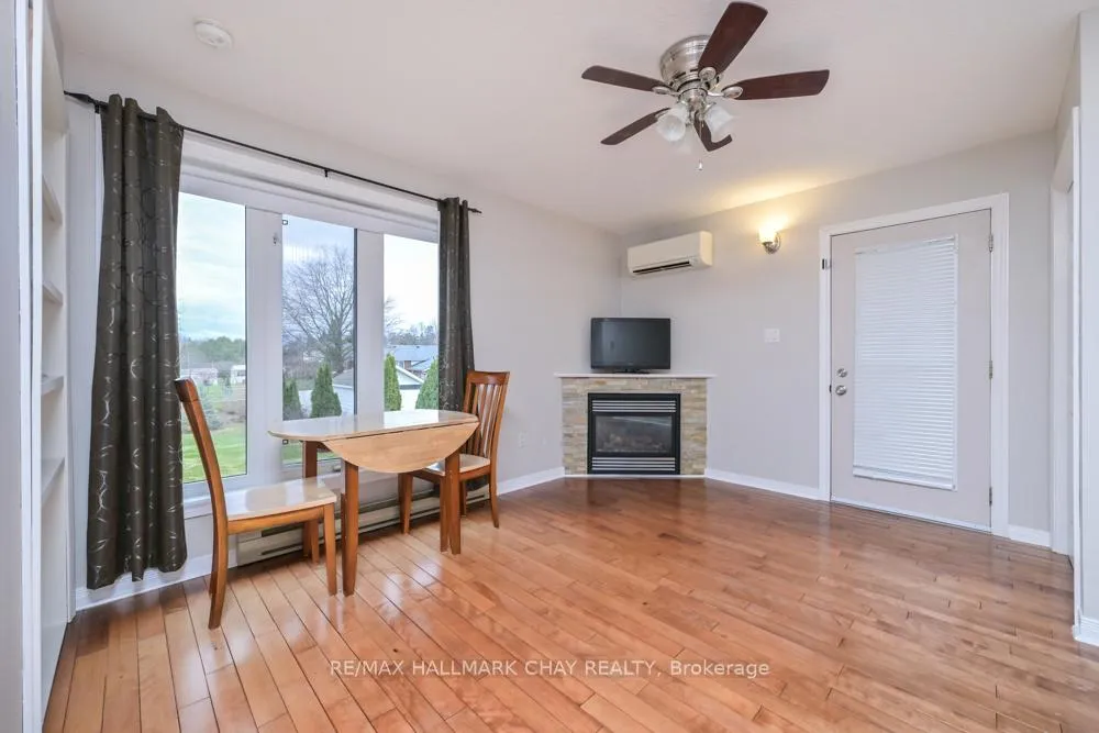 Photo 29 of 36 Moore Avenue, Adjala-Tosorontio, Everett — HOMEH