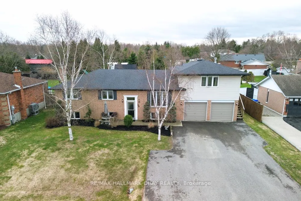 Photo 36 of 36 Moore Avenue, Adjala-Tosorontio, Everett — HOMEH