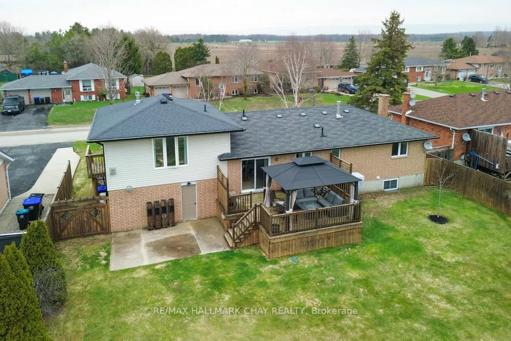 Photo 38 of 36 Moore Avenue, Adjala-Tosorontio, Everett — HOMEH