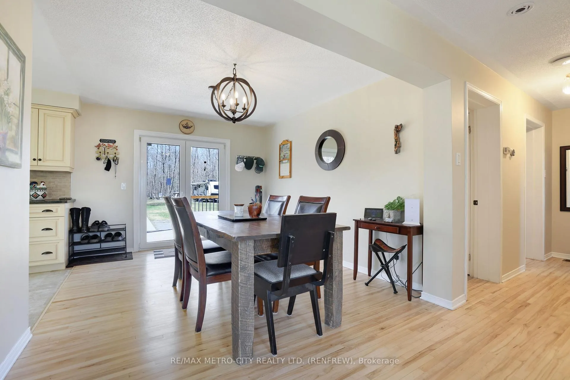 Photo 10 of 1513B Whelan Road, Admaston/Bromley, Admaston/Bromley — HOMEH