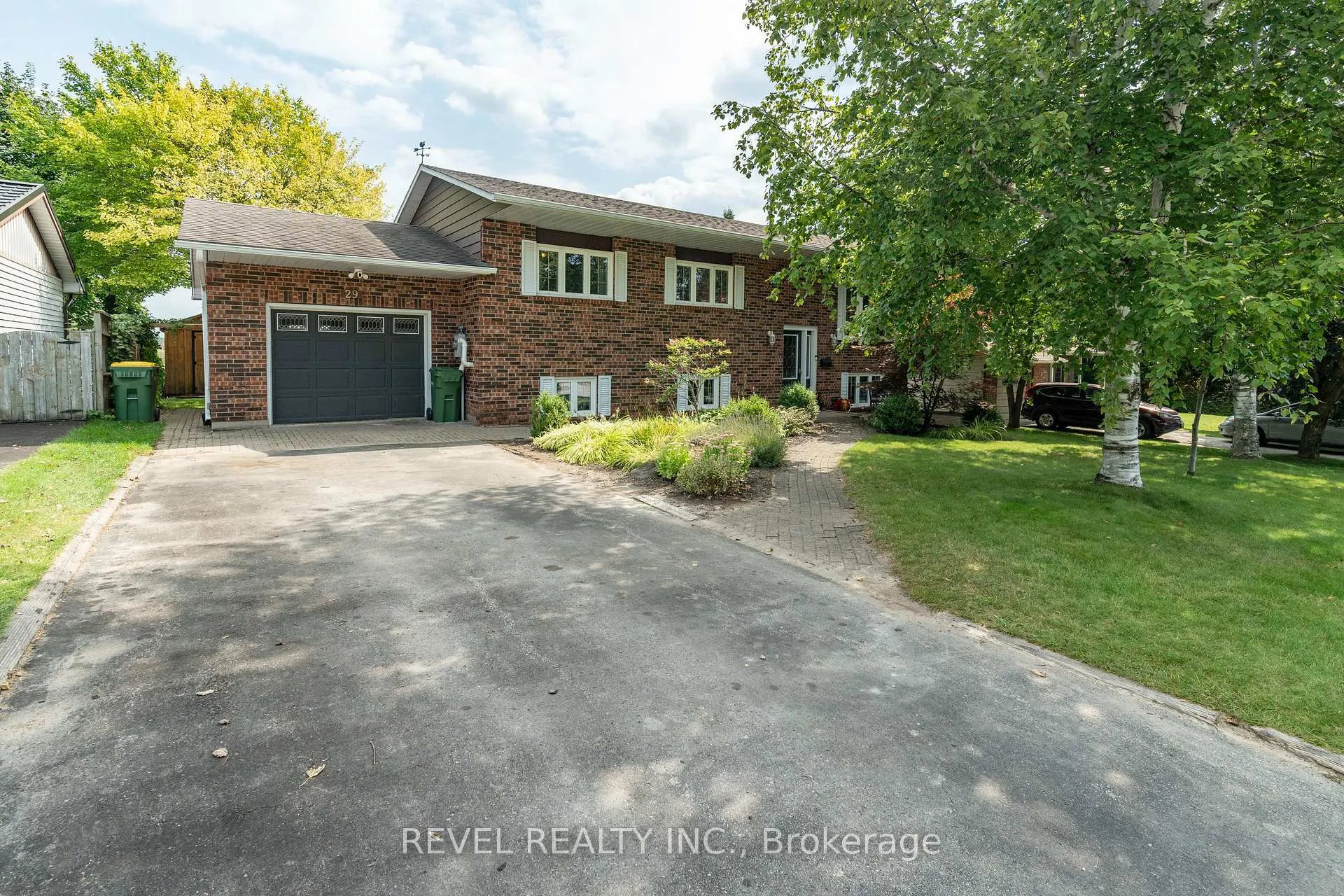Photo 1 of 29 Armstrong Crescent, Grey Highlands — HOMEH