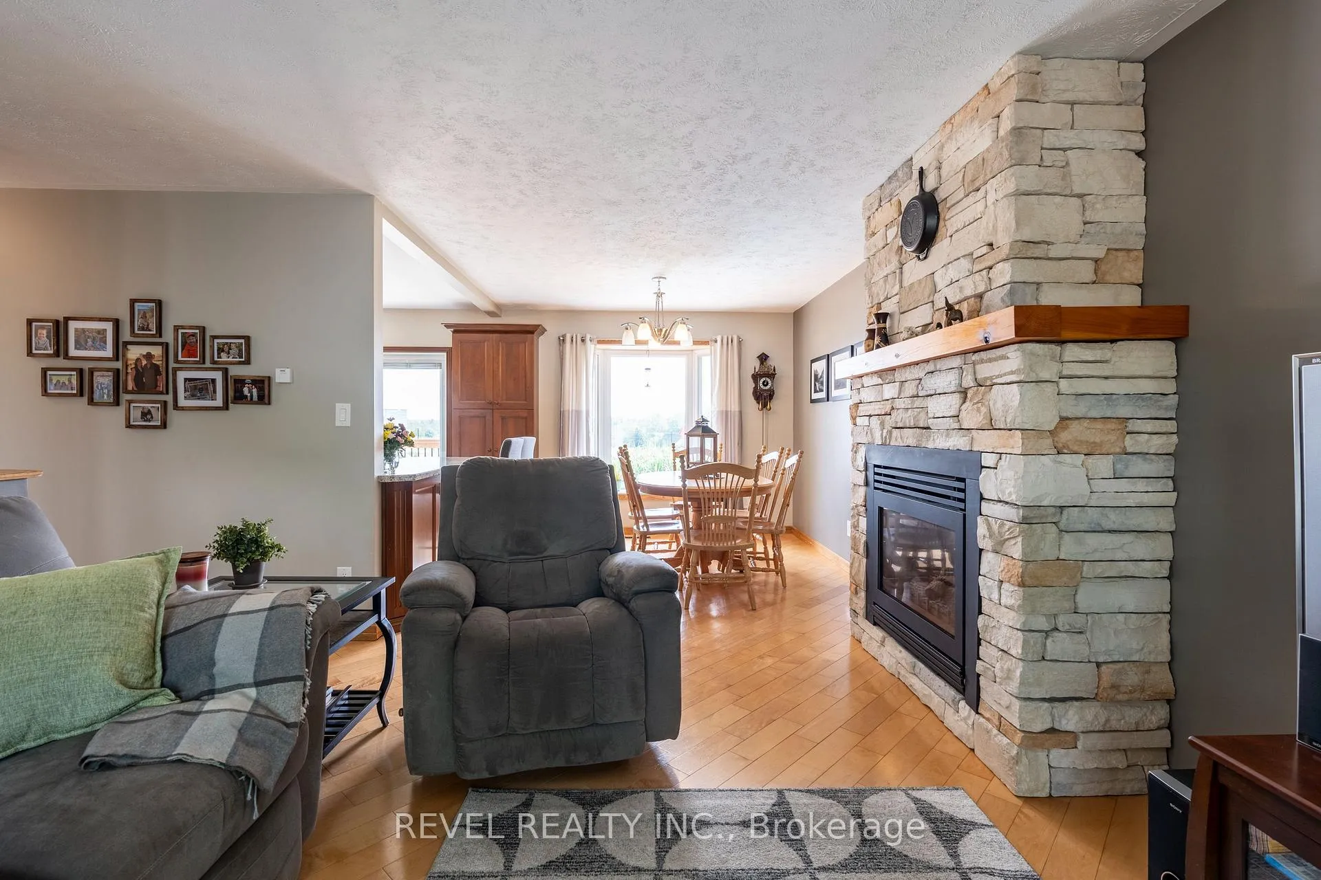 Photo 5 of 29 Armstrong Crescent, Grey Highlands — HOMEH