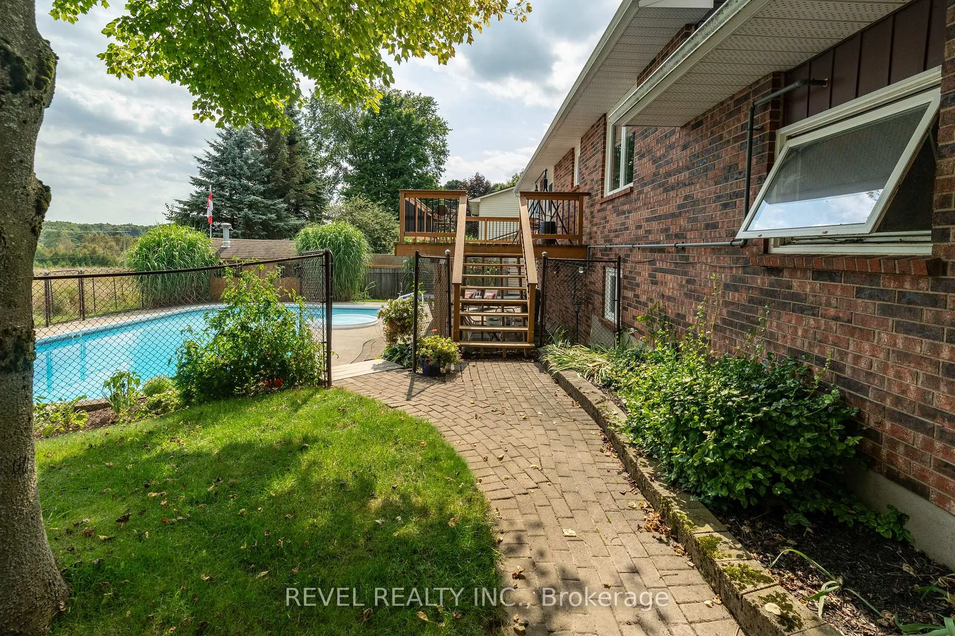 Photo 22 of 29 Armstrong Crescent, Grey Highlands — HOMEH