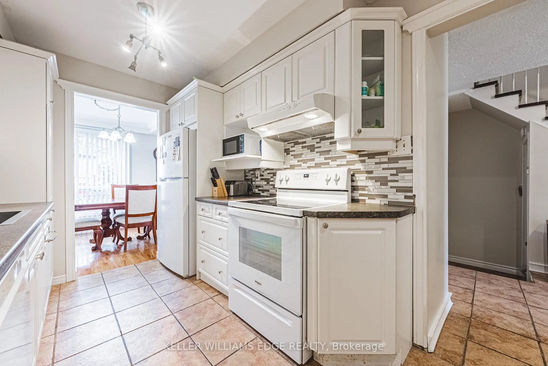 Photo 10 of Unit 60, 1576 Newlands Crescent, Burlington, Palmer — HOMEH