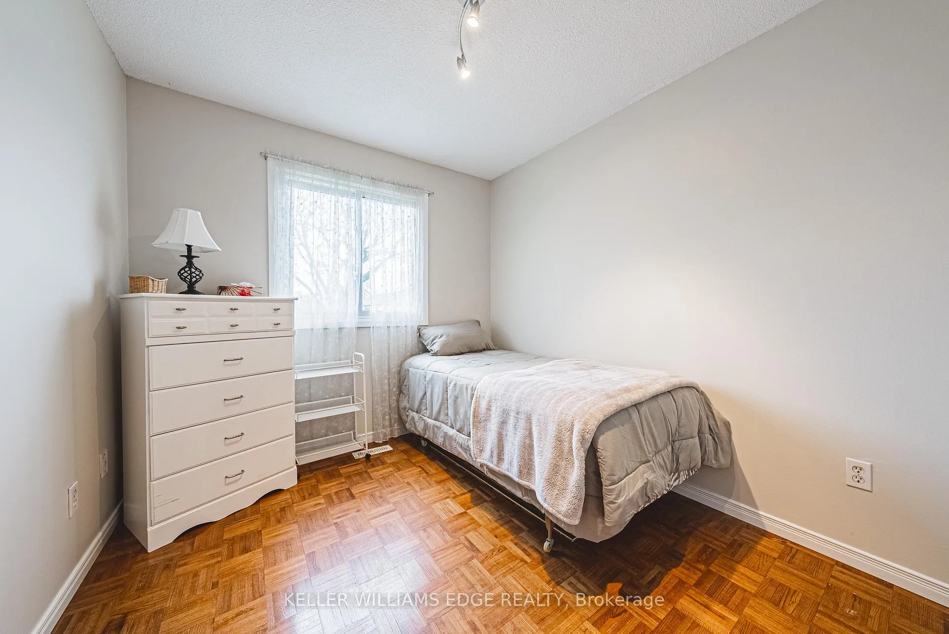 Photo 20 of Unit 60, 1576 Newlands Crescent, Burlington, Palmer — HOMEH
