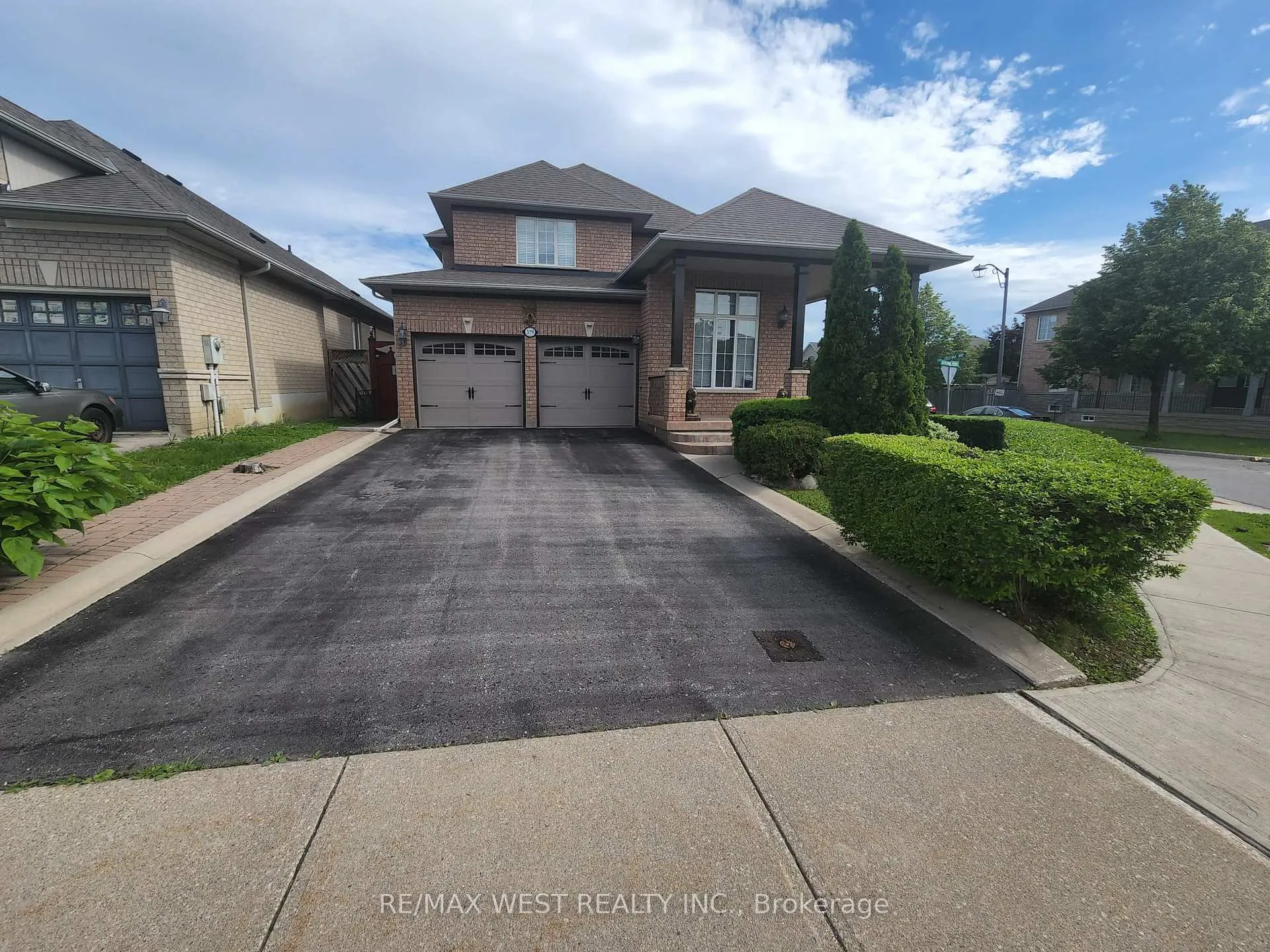 Photo 1 of 379 Sonoma Boulevard, Vaughan, Sonoma Heights — HOMEH