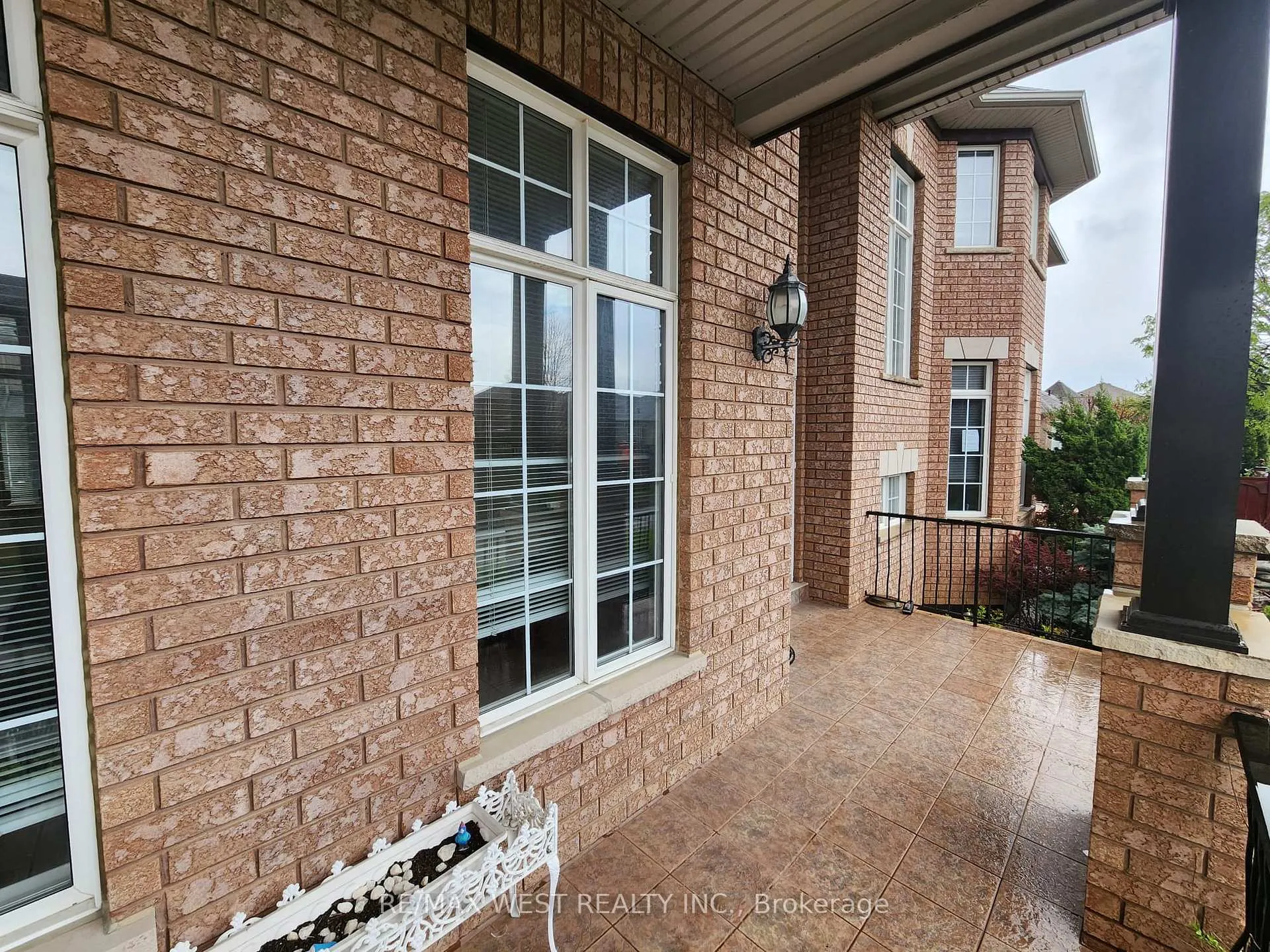 Photo 5 of 379 Sonoma Boulevard, Vaughan, Sonoma Heights — HOMEH