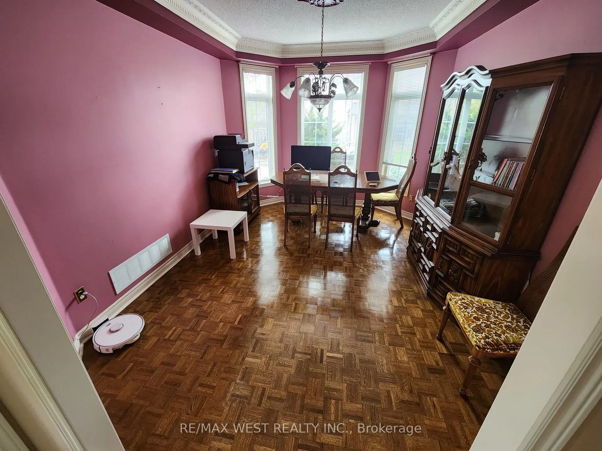 Photo 13 of 379 Sonoma Boulevard, Vaughan, Sonoma Heights — HOMEH