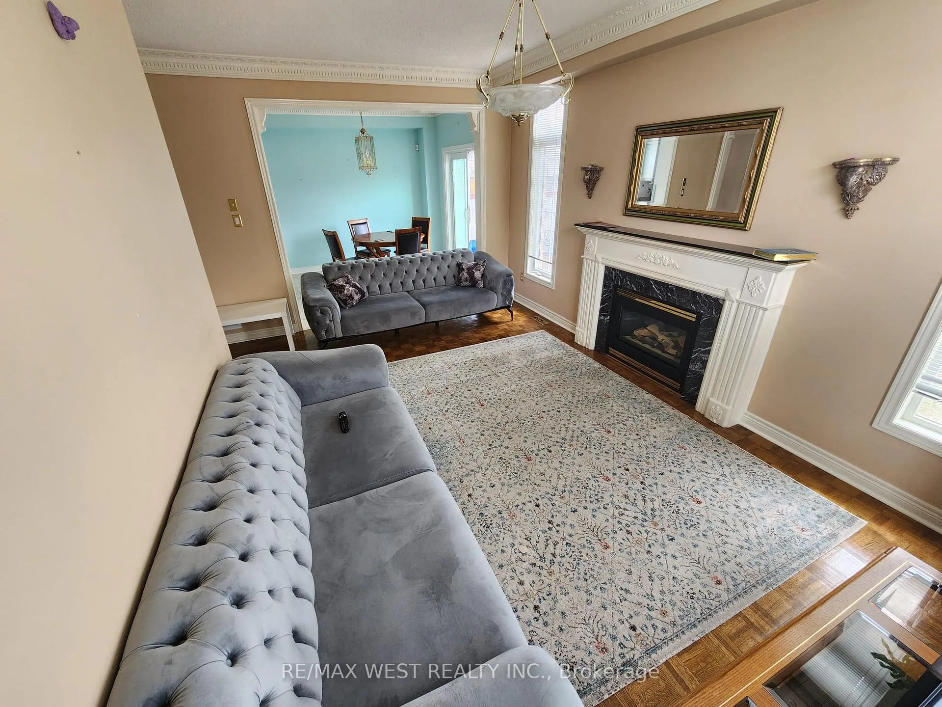 Photo 17 of 379 Sonoma Boulevard, Vaughan, Sonoma Heights — HOMEH