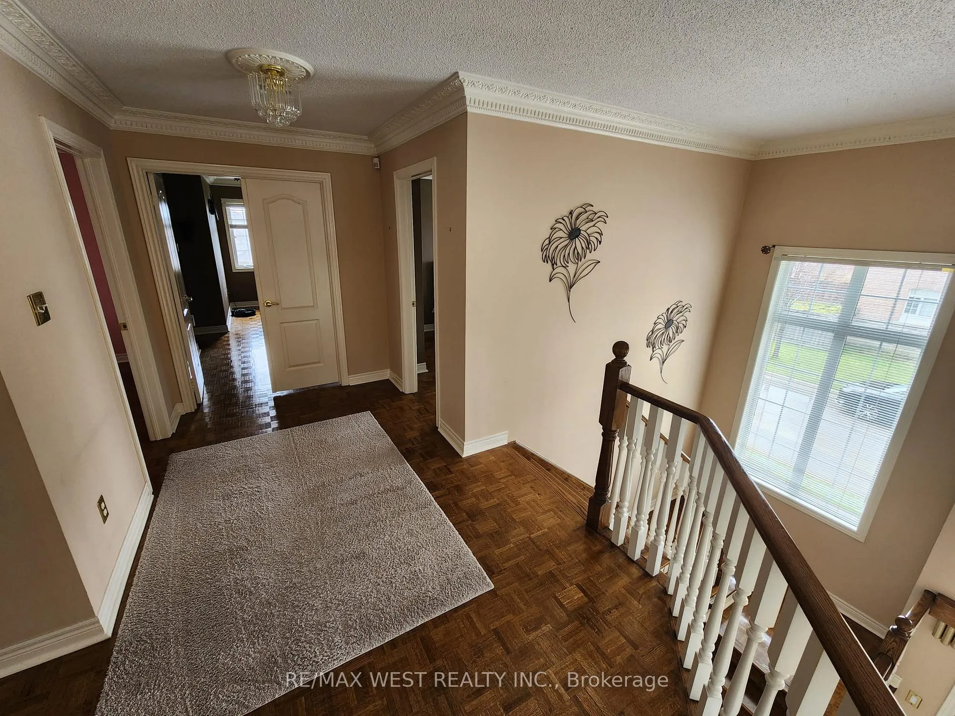 Photo 23 of 379 Sonoma Boulevard, Vaughan, Sonoma Heights — HOMEH