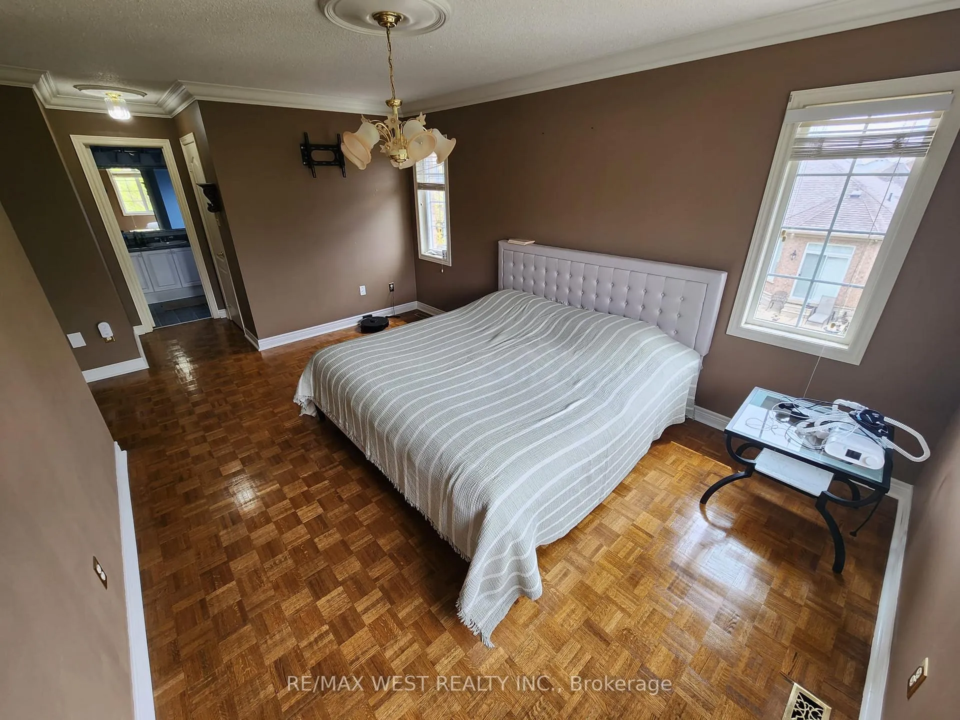 Photo 26 of 379 Sonoma Boulevard, Vaughan, Sonoma Heights — HOMEH