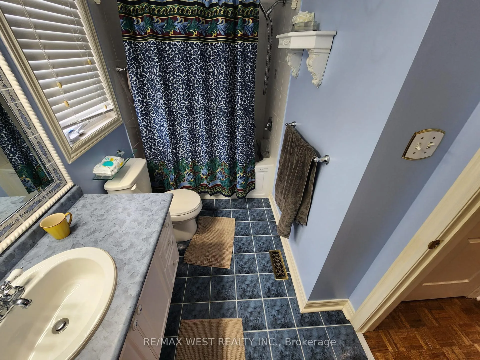 Photo 27 of 379 Sonoma Boulevard, Vaughan, Sonoma Heights — HOMEH