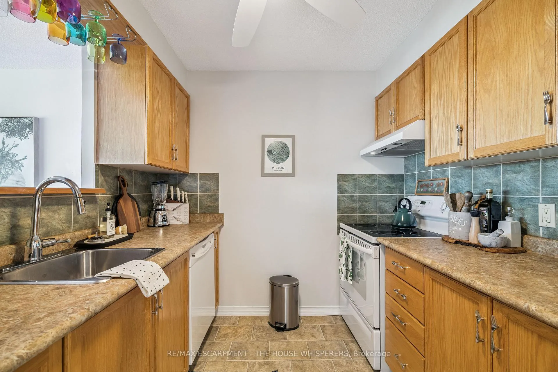 Photo 12 of Unit 701, 100 Millside Drive, Milton, Old Milton — HOMEH